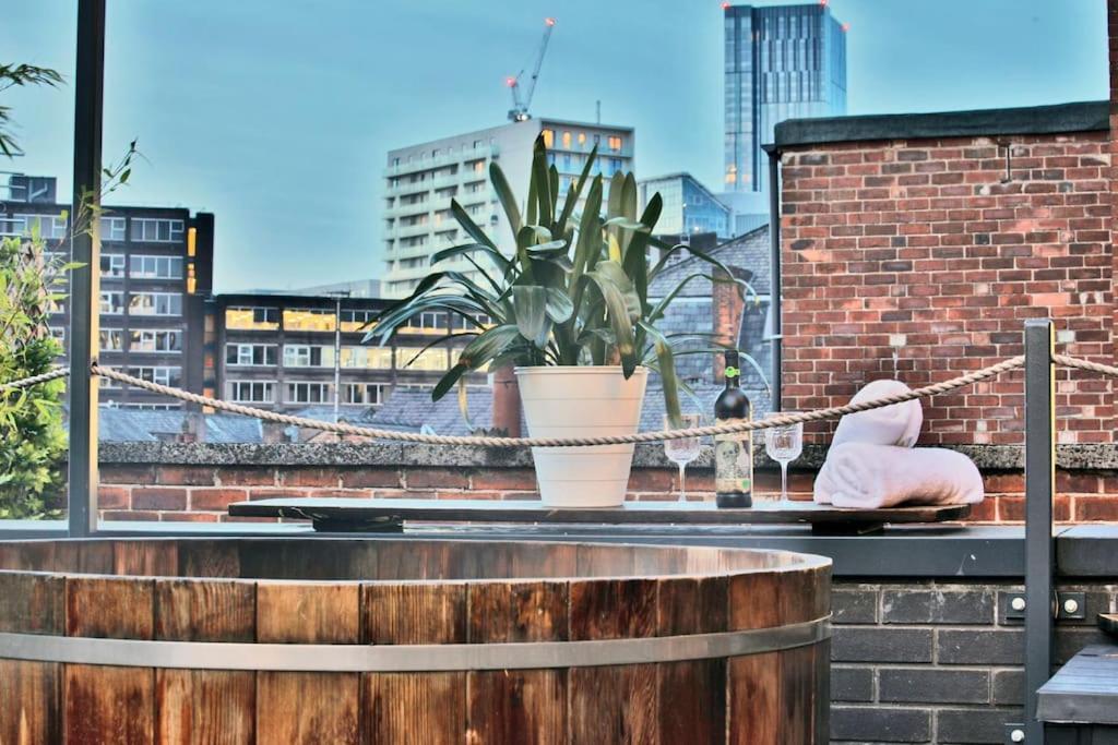 Hammock Heights! Hot Tub,Private Garage,Citycentre แมนเชสเตอร์ ภายนอก รูปภาพ