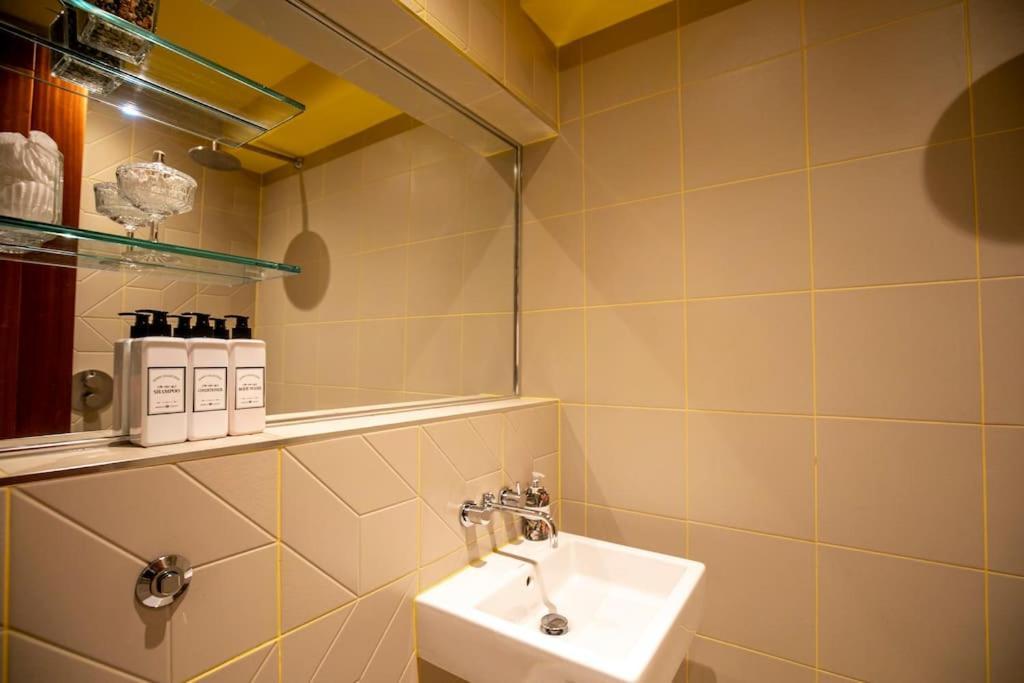 Hammock Heights! Hot Tub,Private Garage,Citycentre แมนเชสเตอร์ ภายนอก รูปภาพ